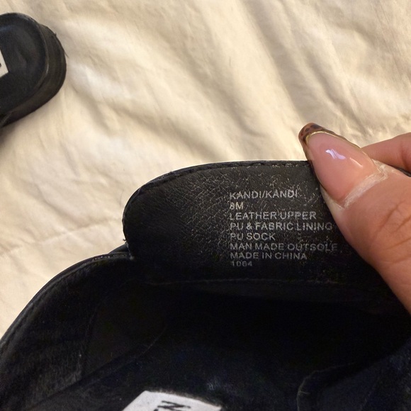 Steve Madden Black Mules with Gold Accent - Picture 4 of 5